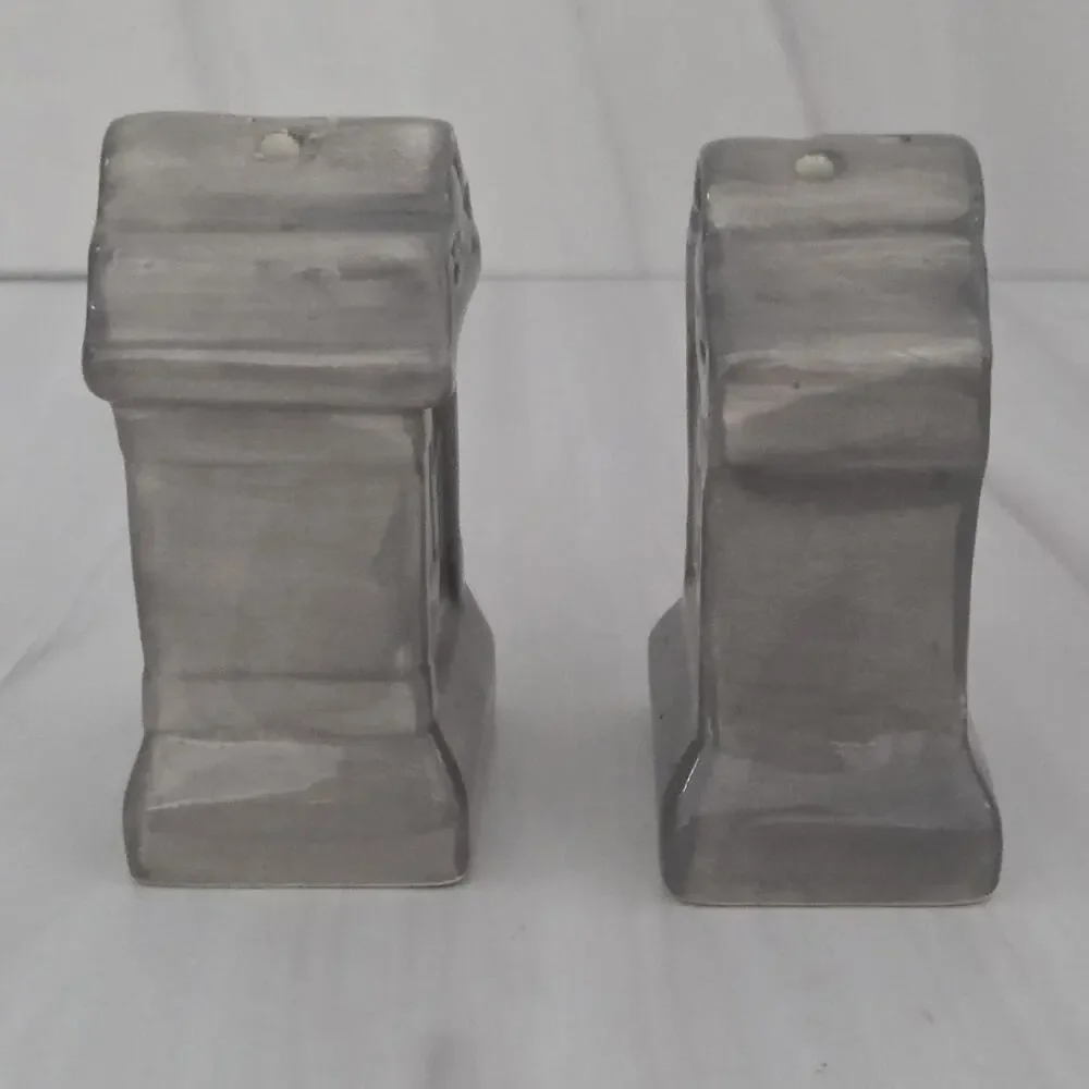 RIP Tombstone Salt & Pepper Shakers | Halloween Gothic Decor